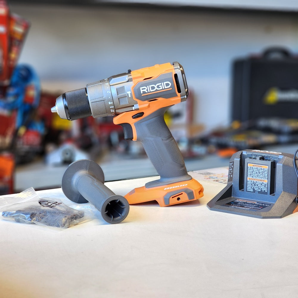 18V Brushless Cordless 1/2 in. Hammer Drill /Driver Kit 18V Brushless Cordless 1/2 in. Hammer Drill /Driver Kit